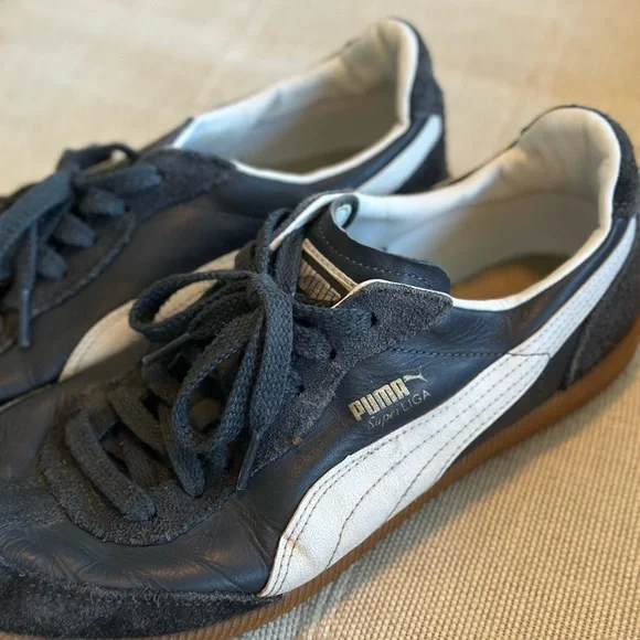 Puma Black and White Retro Sneakers Classic Design - Picture 2 of 3